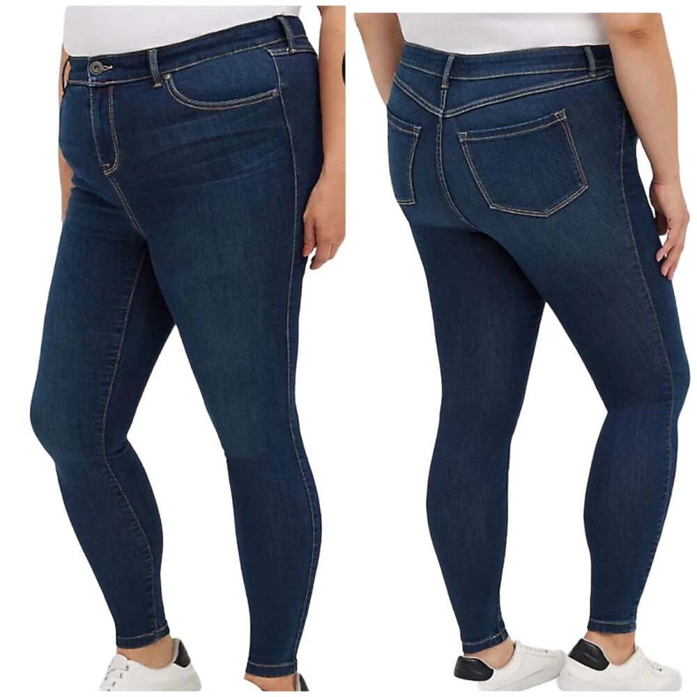 Torrid NWT Midfit Super Skinny Jean Super Soft Dark Wash Size 26 High Rise Blue